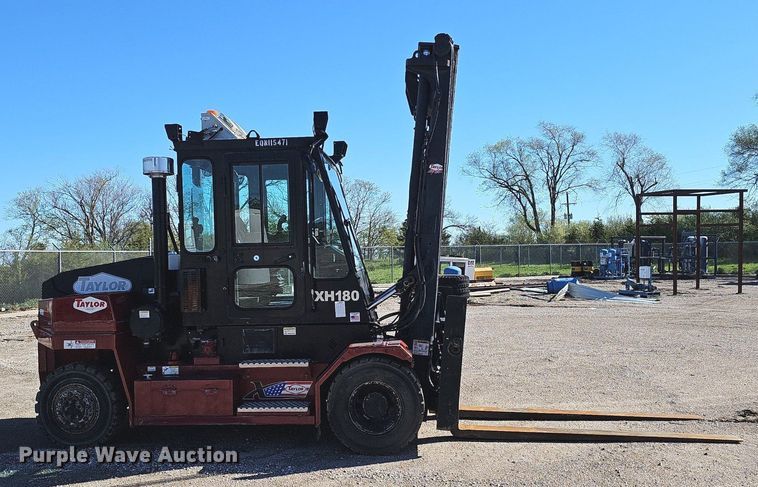 image for item DP0860 2015 Taylor XH180 forklift