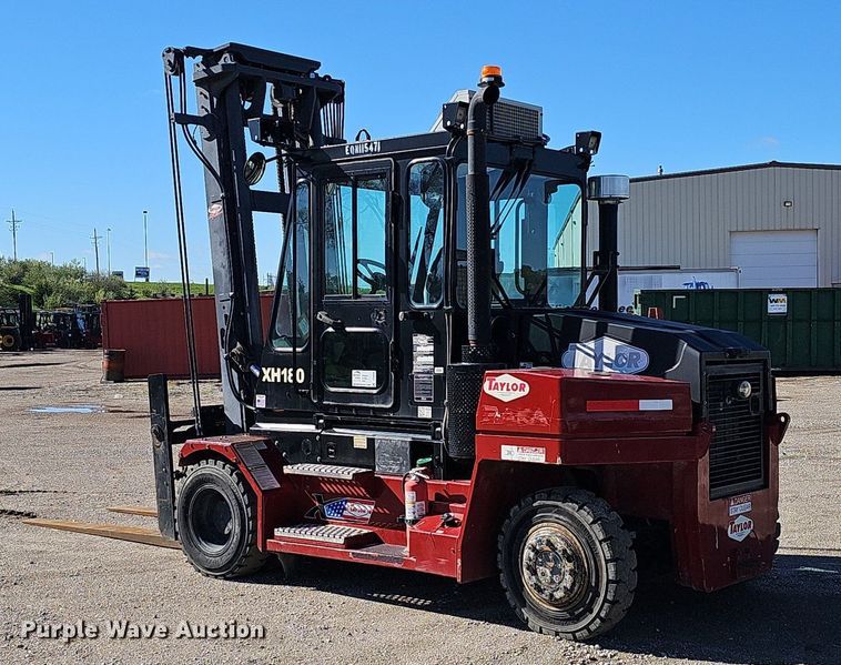 image for item DP0860 2015 Taylor XH180 forklift