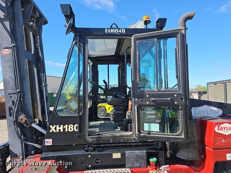 image for item DP0860 2015 Taylor XH180 forklift