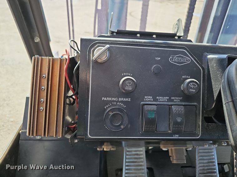 image for item DP0860 2015 Taylor XH180 forklift