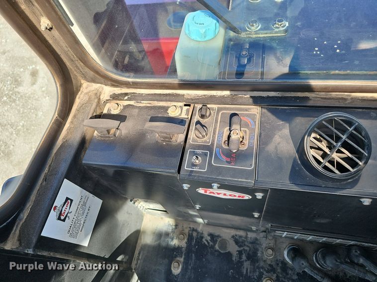 image for item DP0860 2015 Taylor XH180 forklift