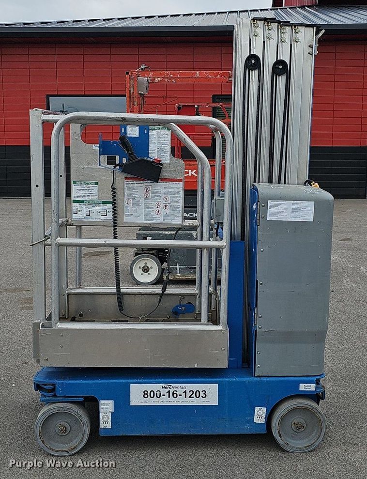 image for item DP0868 2017 Genie GR-20 vertical lift