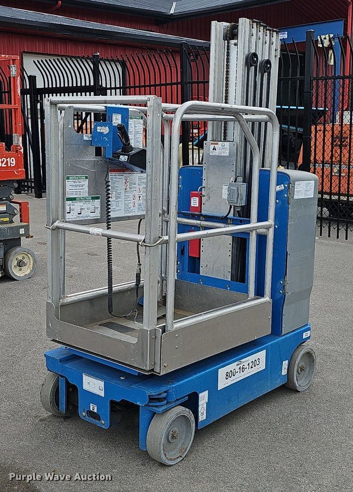 image for item DP0868 2017 Genie GR-20 vertical lift