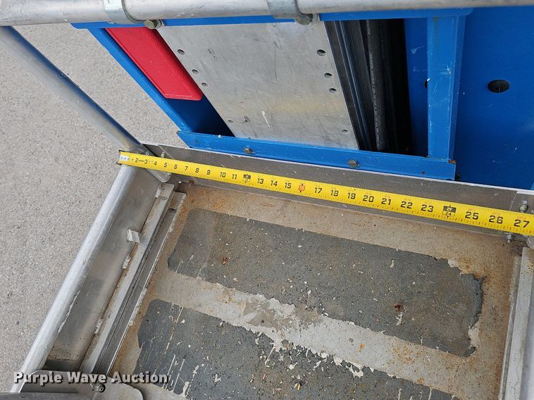 image for item DP0868 2017 Genie GR-20 vertical lift