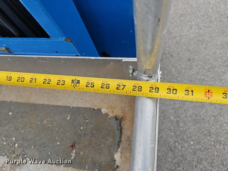 image for item DP0868 2017 Genie GR-20 vertical lift