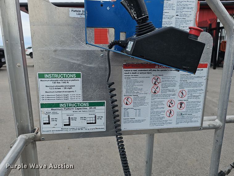 image for item DP0868 2017 Genie GR-20 vertical lift