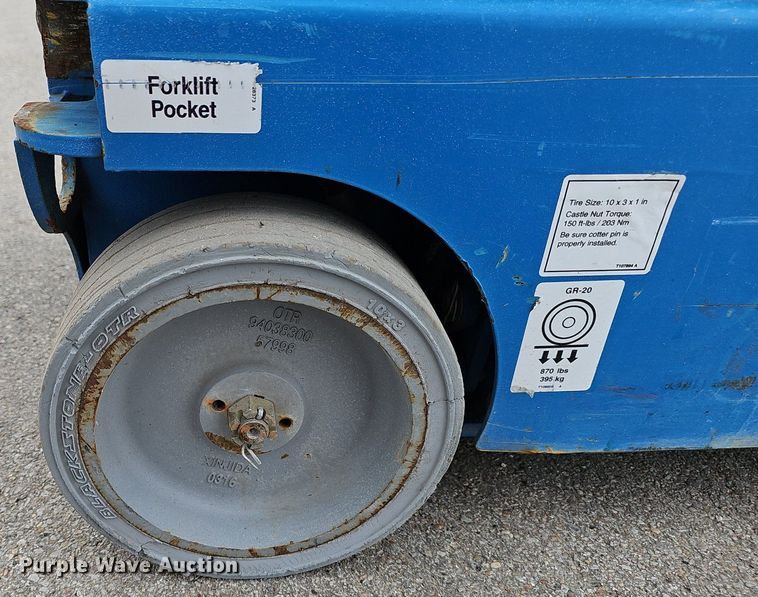 image for item DP0868 2017 Genie GR-20 vertical lift