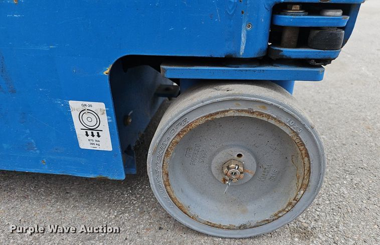 image for item DP0868 2017 Genie GR-20 vertical lift