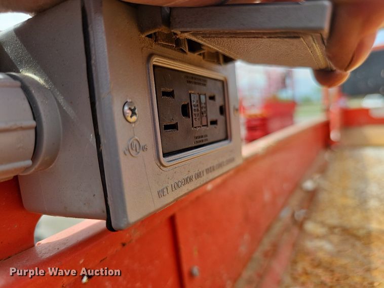 image for item DP0869 2014 Skyjack SJIII 3219 scissor lift