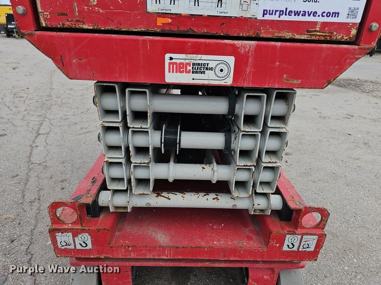image for item DP0870 2017 MEC 1330SE scissor lift