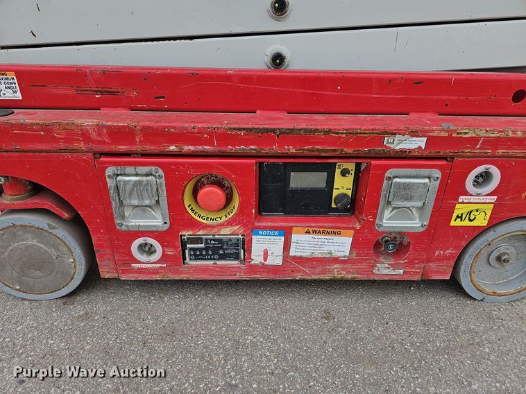 image for item DP0870 2017 MEC 1330SE scissor lift