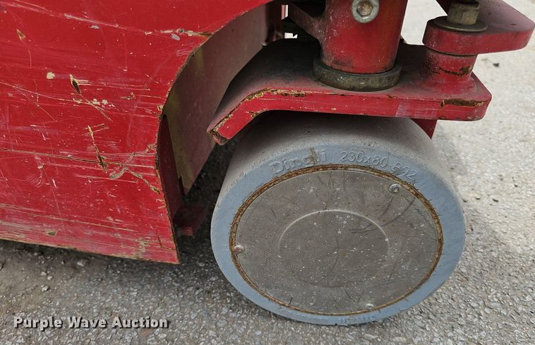 image for item DP0870 2017 MEC 1330SE scissor lift