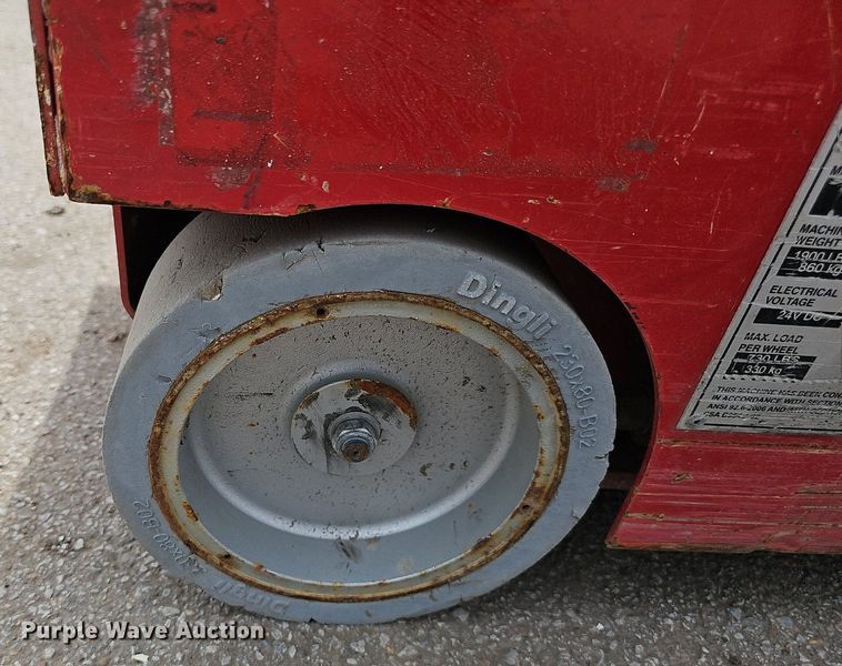 image for item DP0870 2017 MEC 1330SE scissor lift