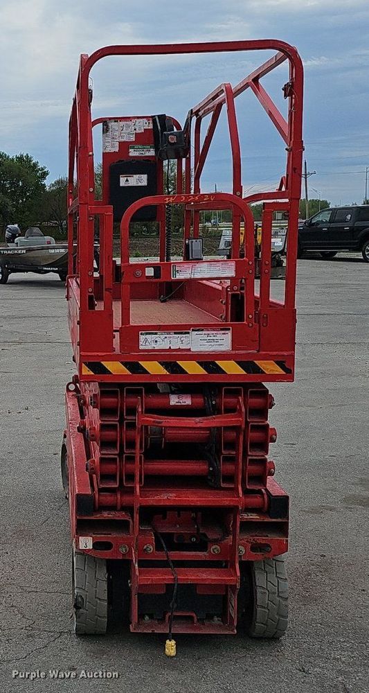 image for item DP0872 2019 LGMG AS2632E scissor lift