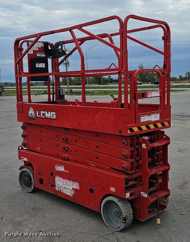 image for item DP0872 2019 LGMG AS2632E scissor lift