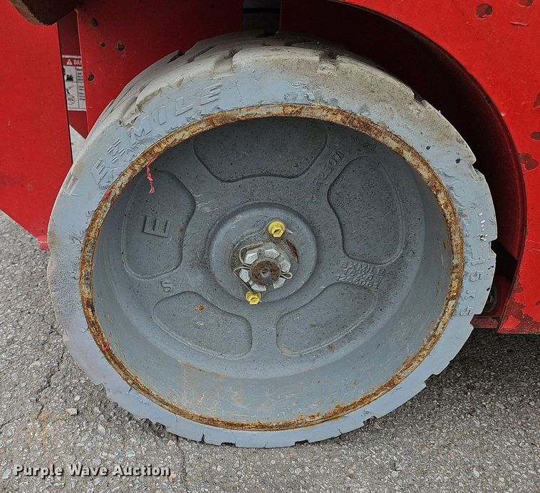 image for item DP0872 2019 LGMG AS2632E scissor lift