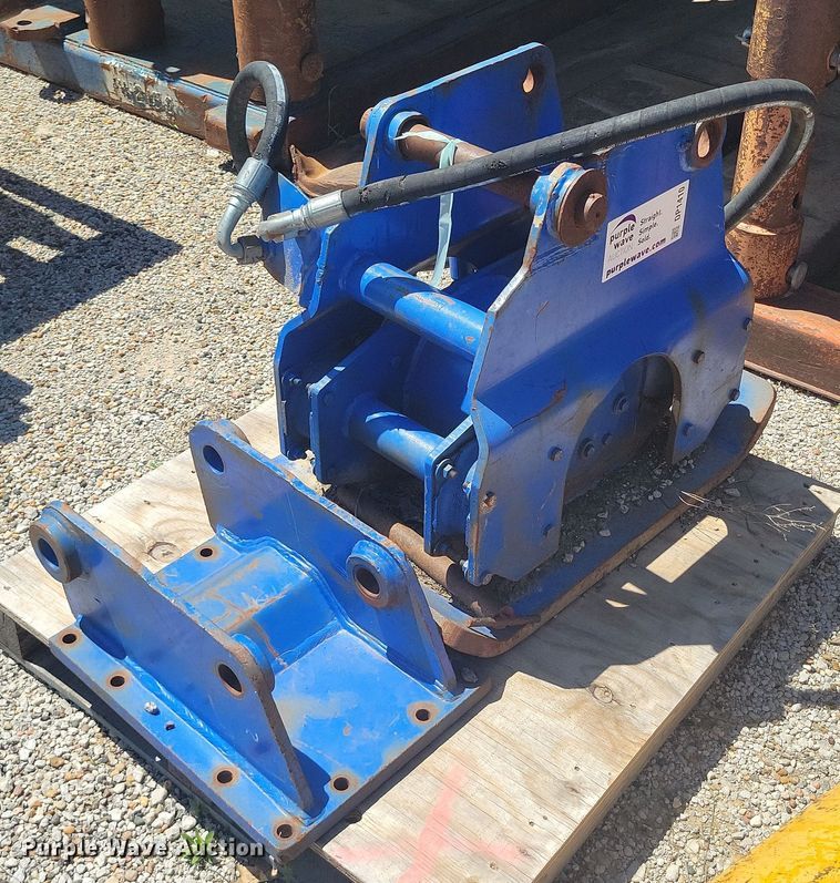 image for item DP1410 Tramac plate compactor