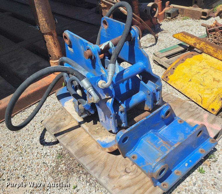 image for item DP1410 Tramac plate compactor