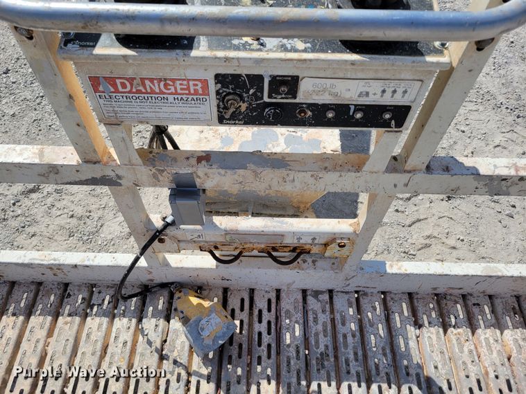 image for item DP1423 2006 Snorkel TB60 boom lift