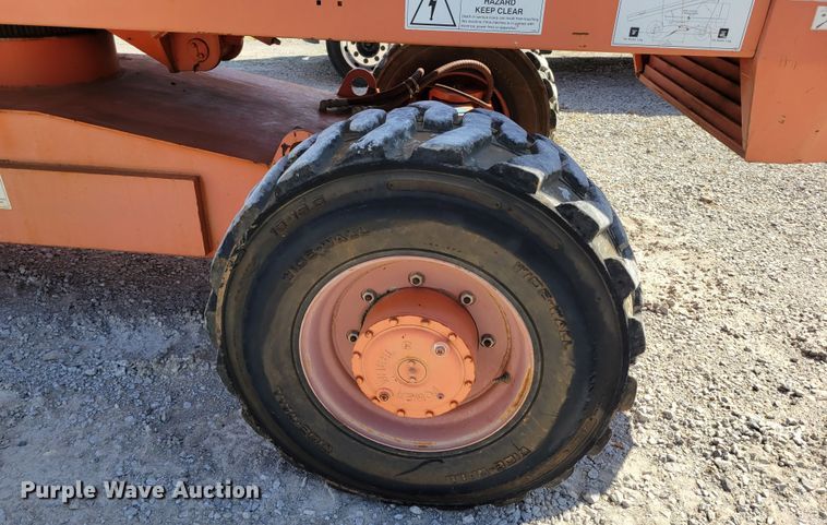 image for item DP1423 2006 Snorkel TB60 boom lift