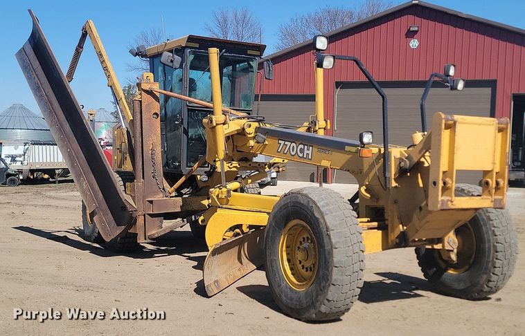 image for item DP3523 2004 John Deere 770CH motor grader