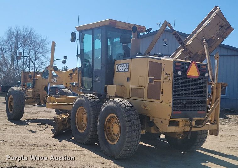 image for item DP3523 2004 John Deere 770CH motor grader