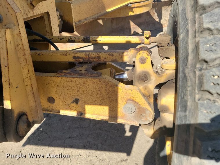 image for item DP3523 2004 John Deere 770CH motor grader