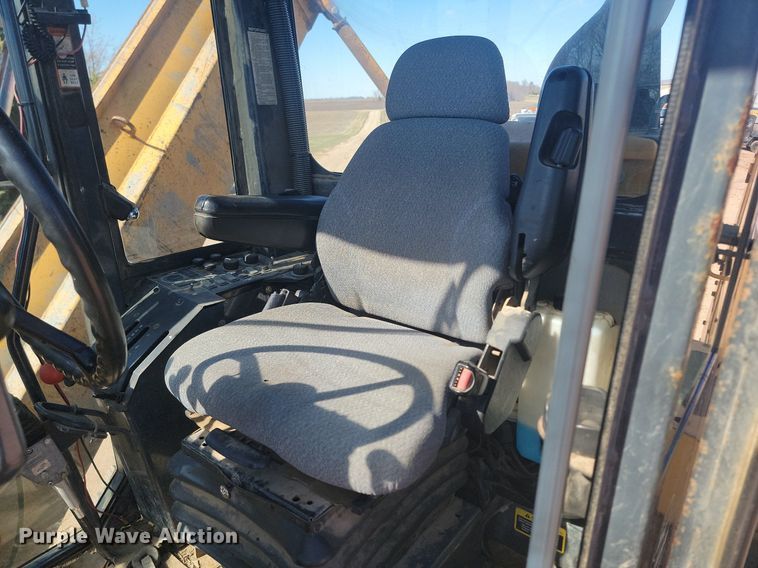 image for item DP3523 2004 John Deere 770CH motor grader