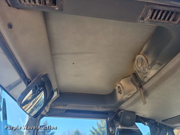 image for item DP3523 2004 John Deere 770CH motor grader