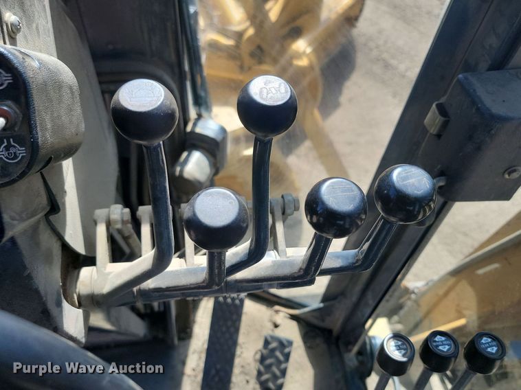 image for item DP3523 2004 John Deere 770CH motor grader