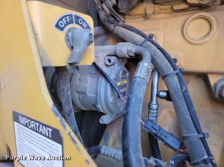 image for item DP3523 2004 John Deere 770CH motor grader