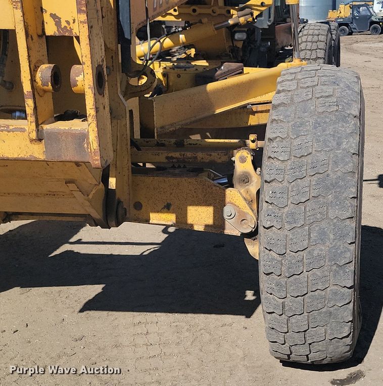 image for item DP3523 2004 John Deere 770CH motor grader