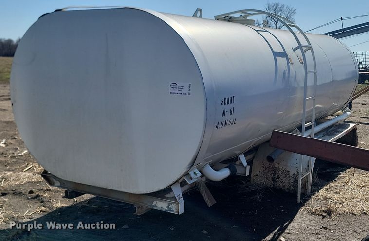 image for item DP3525 Sherman Tank WT-10 water tank bed