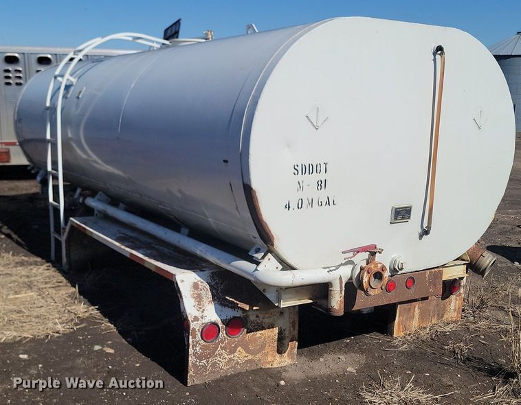 image for item DP3525 Sherman Tank WT-10 water tank bed