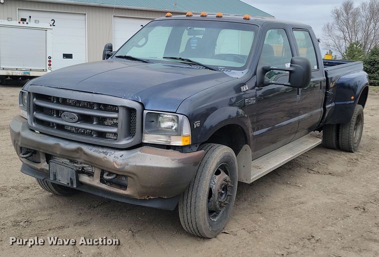 image for item DP3531 2002 Ford  F450 Super Duty XL Crew Cab pickup truck