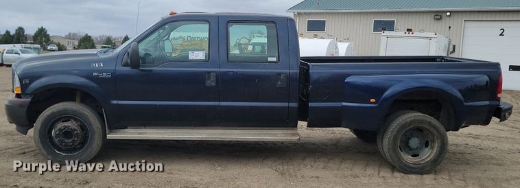 image for item DP3531 2002 Ford  F450 Super Duty XL Crew Cab pickup truck
