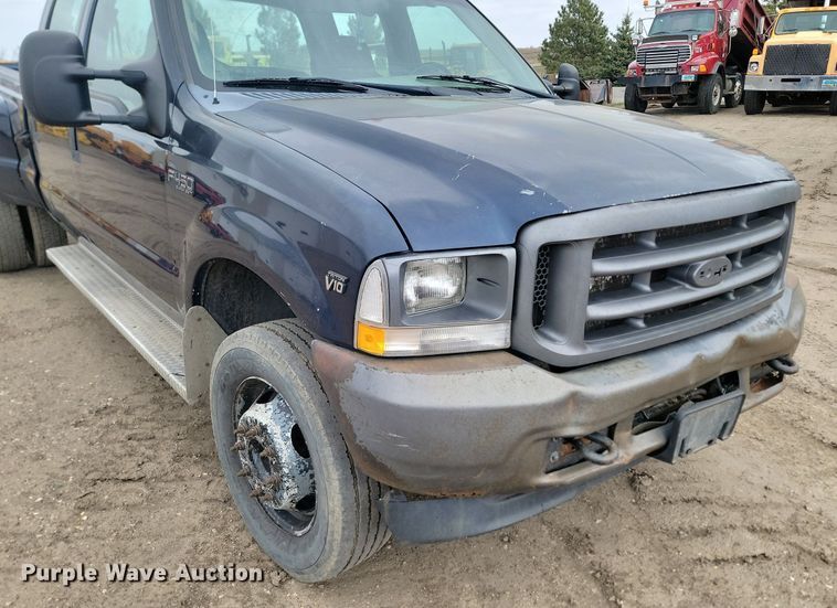 image for item DP3531 2002 Ford  F450 Super Duty XL Crew Cab pickup truck