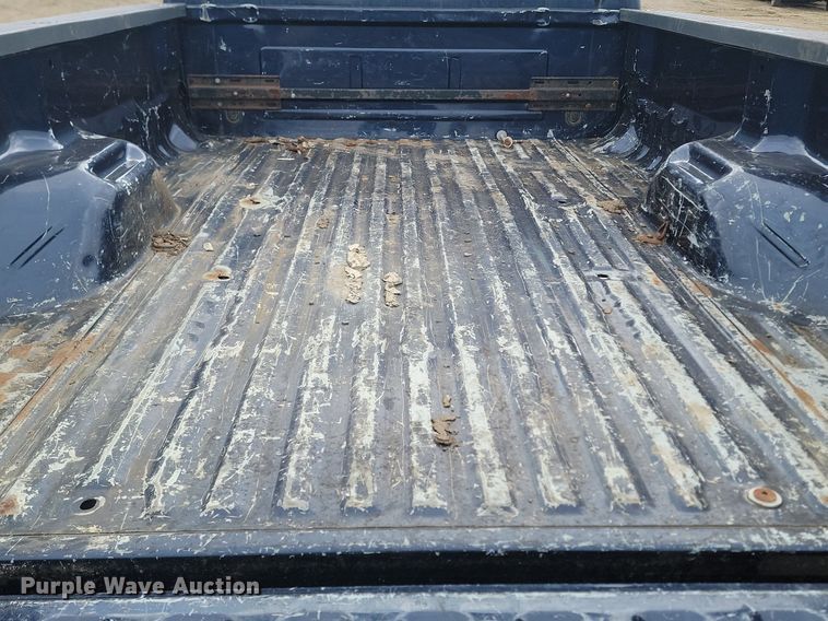 image for item DP3531 2002 Ford  F450 Super Duty XL Crew Cab pickup truck