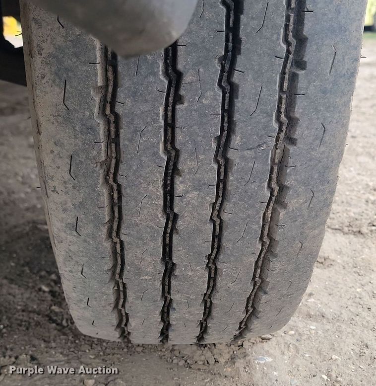 image for item DP3531 2002 Ford  F450 Super Duty XL Crew Cab pickup truck