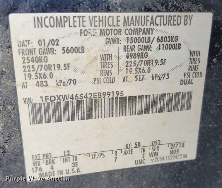 image for item DP3531 2002 Ford  F450 Super Duty XL Crew Cab pickup truck