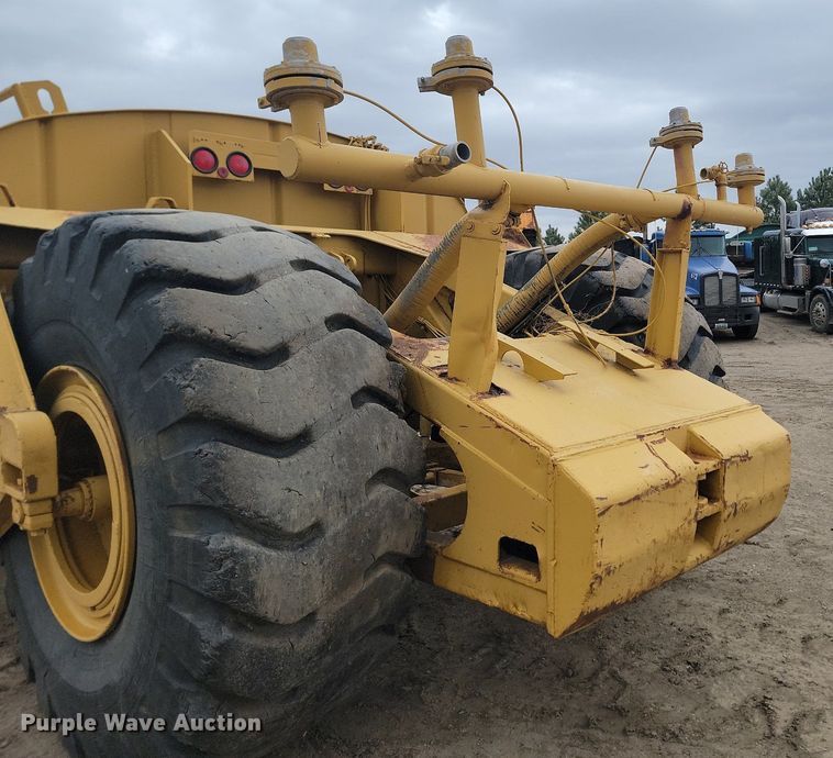 image for item DP3532 1981 Caterpillar 623B water wagon