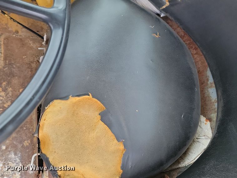 image for item DP3532 1981 Caterpillar 623B water wagon