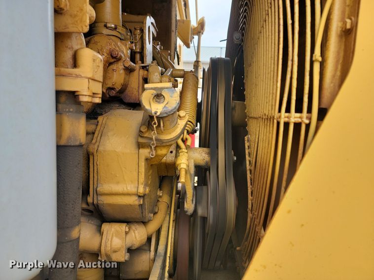 image for item DP3532 1981 Caterpillar 623B water wagon