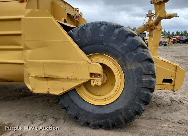 image for item DP3532 1981 Caterpillar 623B water wagon