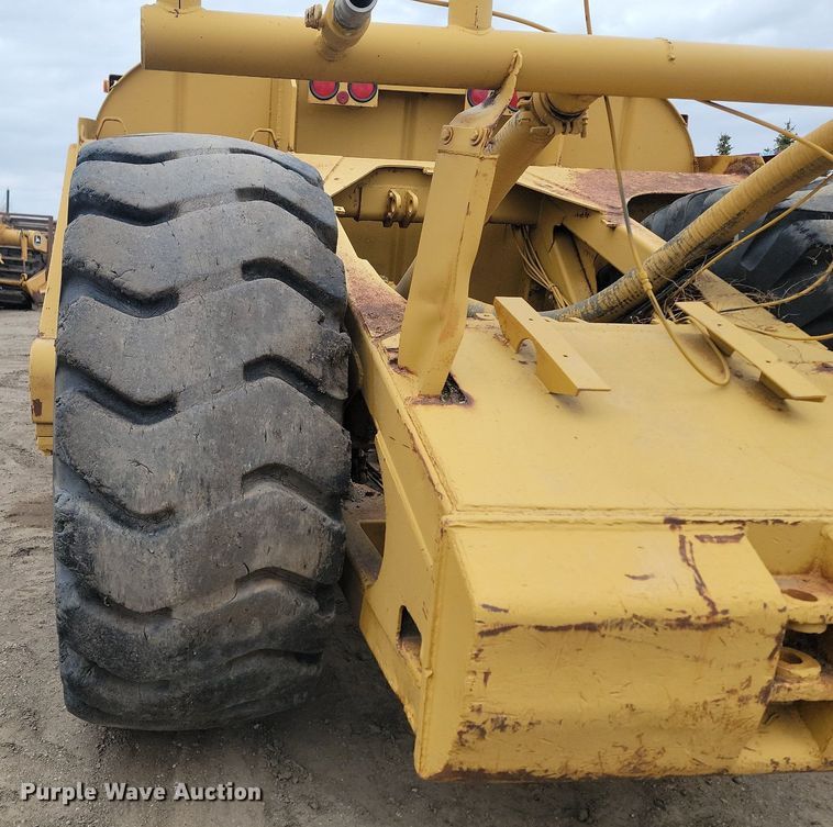 image for item DP3532 1981 Caterpillar 623B water wagon