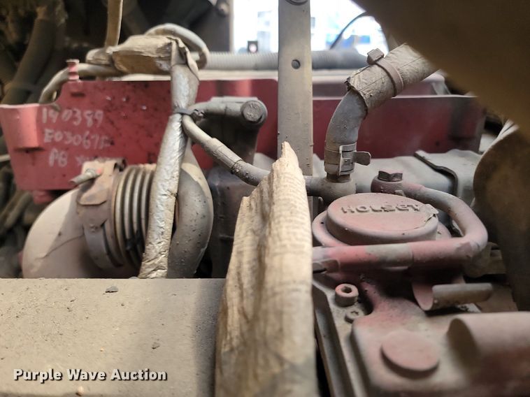 image for item DP3571 2013 Peterbilt  320 refuse truck