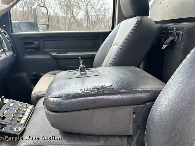 image for item DP8361 2012 Dodge Ram 5500HD utility / service truck