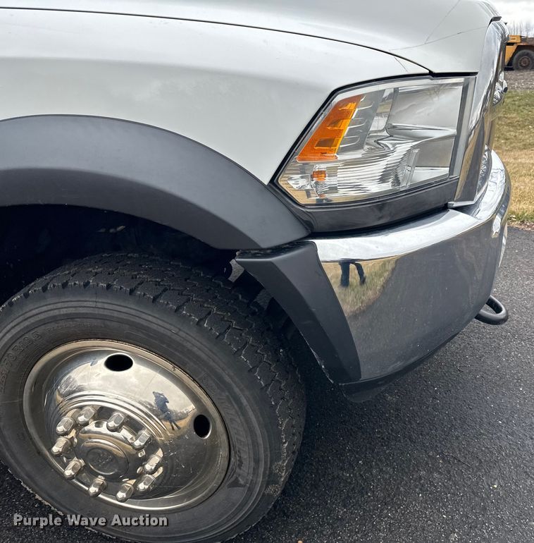 image for item DQ0741 2014 Dodge Ram 5500HD utility / service truck