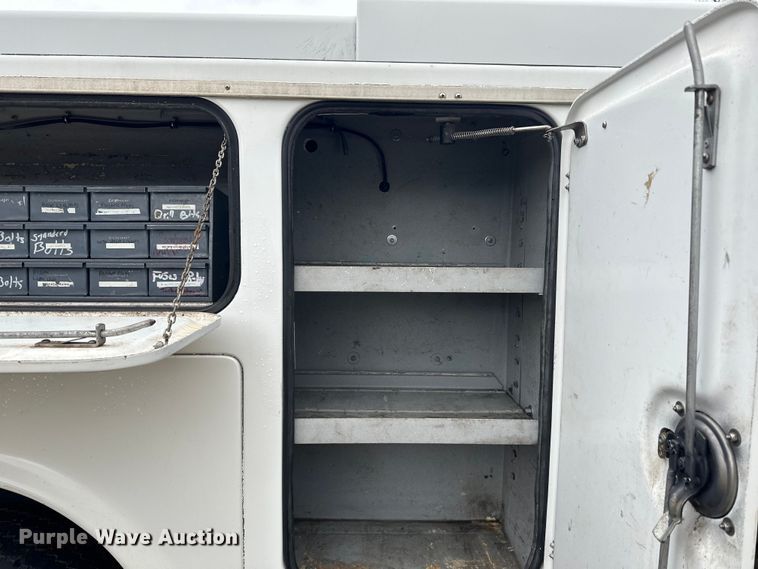 image for item DQ0741 2014 Dodge Ram 5500HD utility / service truck