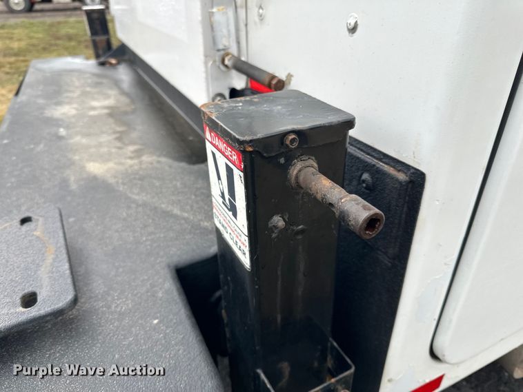 image for item DQ0741 2014 Dodge Ram 5500HD utility / service truck